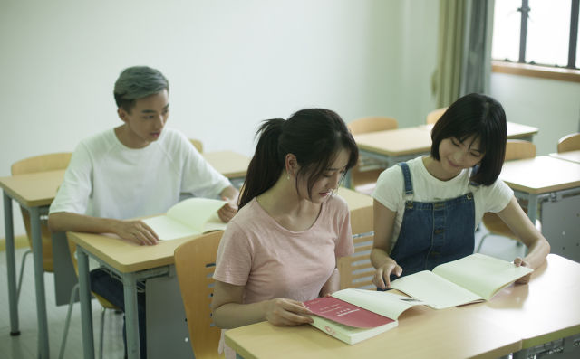 女孩学爵士舞的好处有哪些