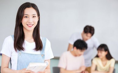 初级会计成绩如何审核