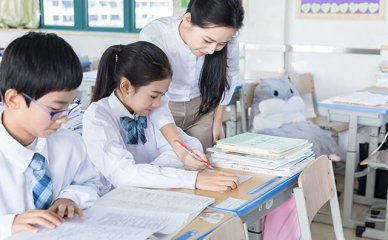 在高中如何成为学霸？学霸的学习方法(在高中如何逆袭成为学霸)