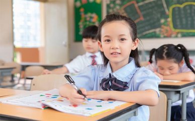 女生学什么舞蹈能培养气质(女生学什么舞蹈能培养气质呢)