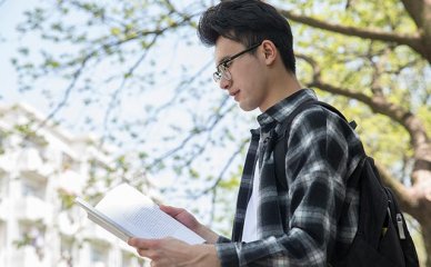 成人高考本科学费多少钱一年(成人高考本科录取之后要交多少学费)